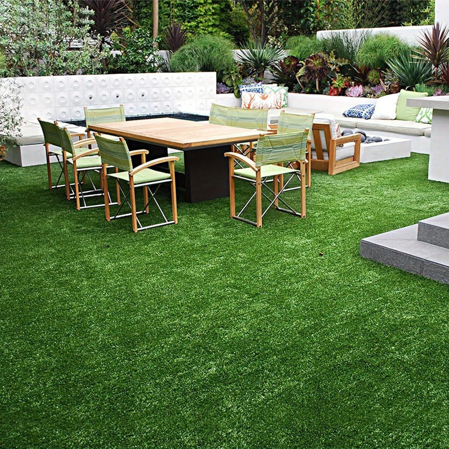 Realistic Artificial Grass Turf For Garden Pets Indoor