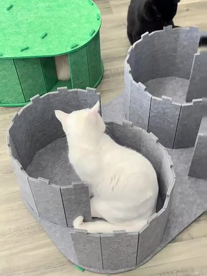 Felt Pet Nest Tunnel Bed with Scratching Board and Toy