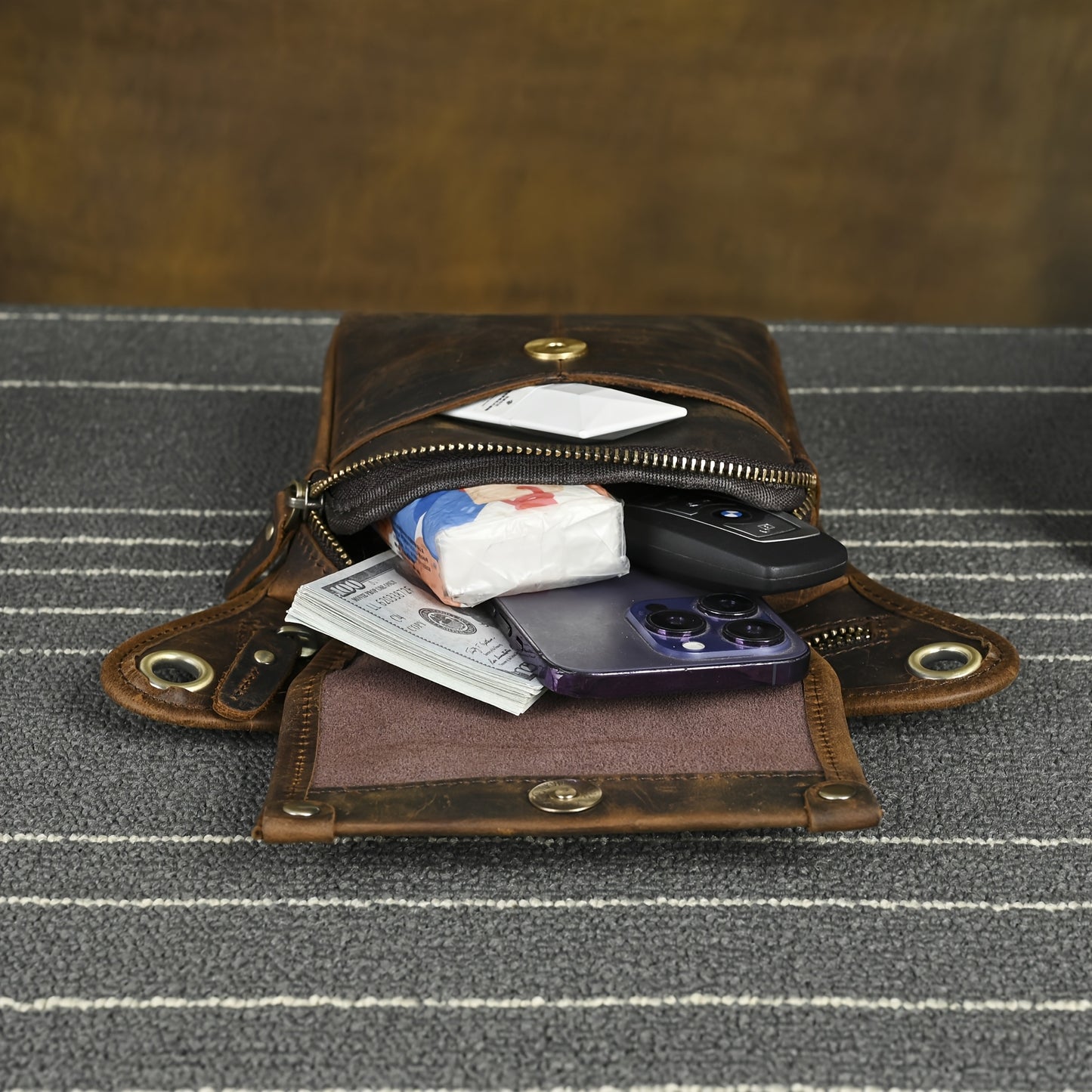 Men's Vintage Leather Sling Bag for Casual Travel