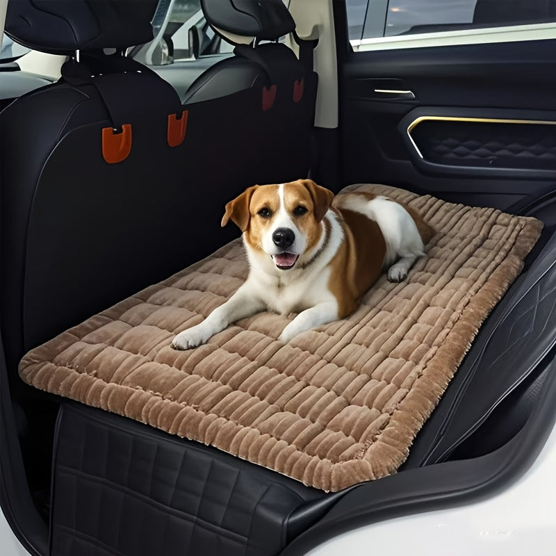 Non Slip Car Dog Seat Cushion Ergonomic Design For Comfort