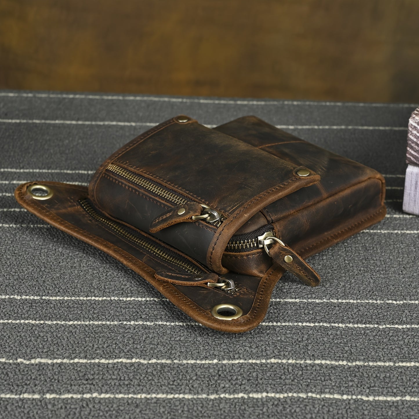 Men's Vintage Leather Sling Bag for Casual Travel