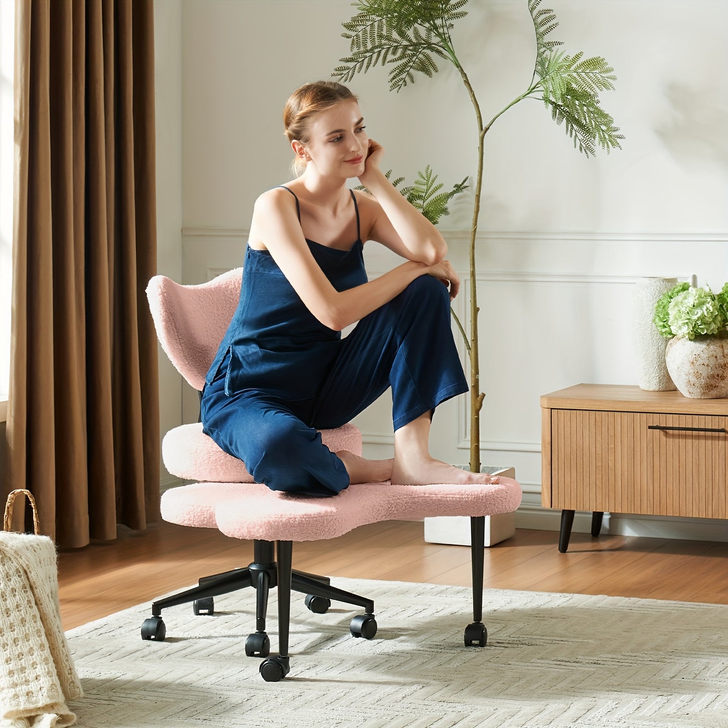 Pinmoco Ergonomic Cross Legged Meditation Chair with Wheels
