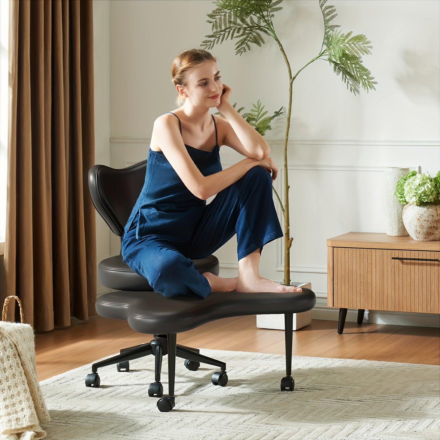 Pinmoco Ergonomic Cross Legged Meditation Chair with Wheels