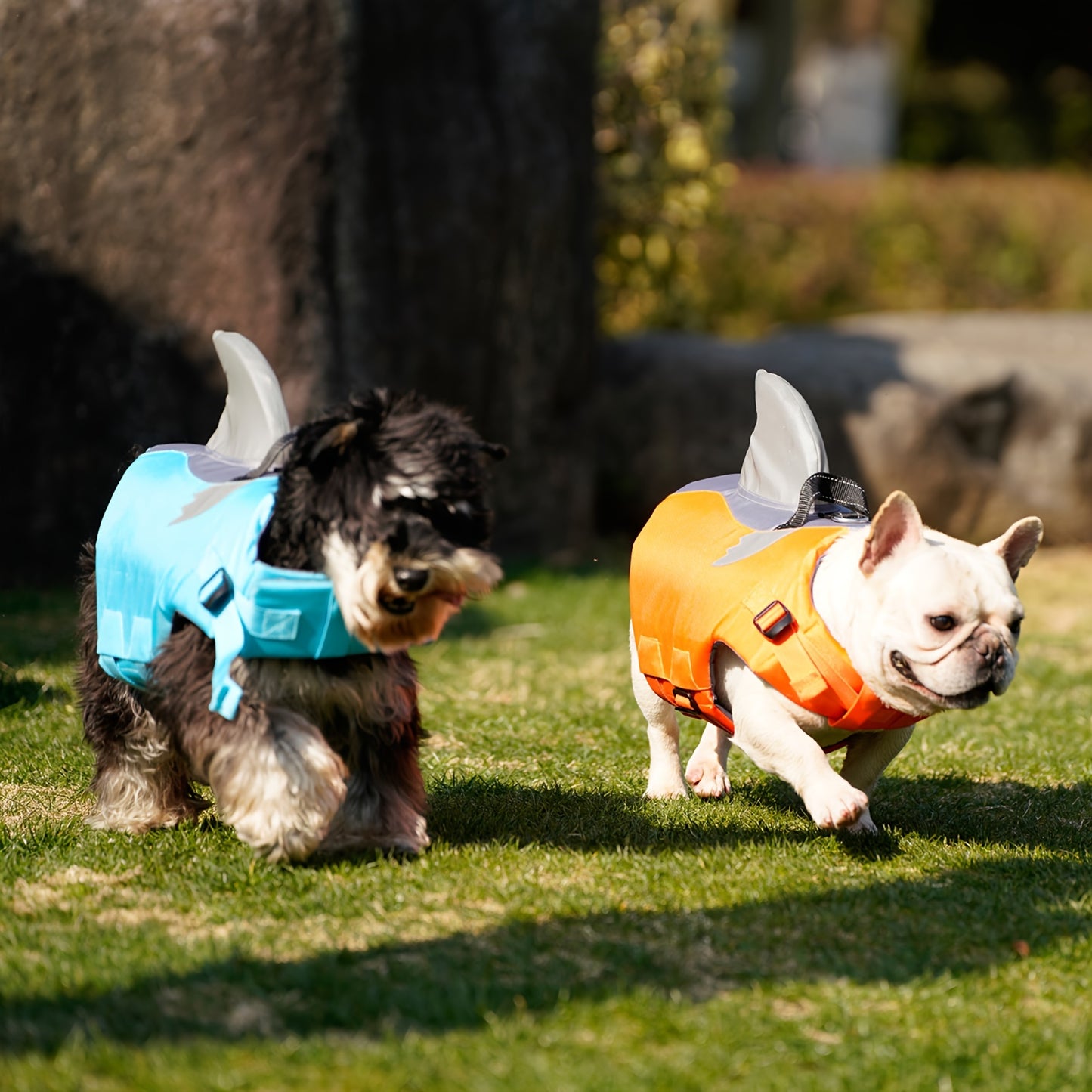 Reflective Shark Shape Pet Life Jacket for Safety and Rescue
